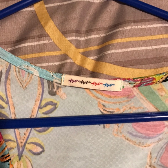 Maxi - Picture 2 of 5